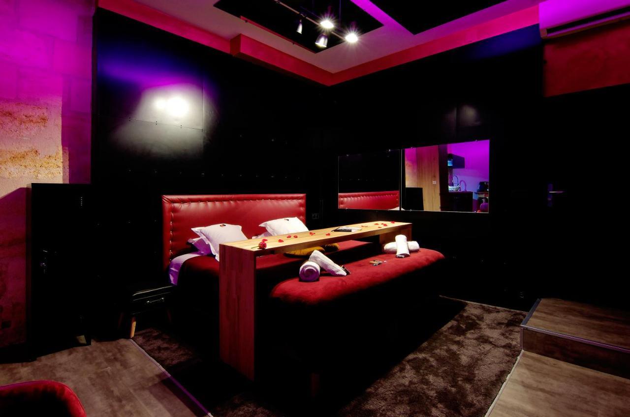 Mieuxqualhotel Jacuzzi Privatif Love Room Bordeaux Luaran gambar